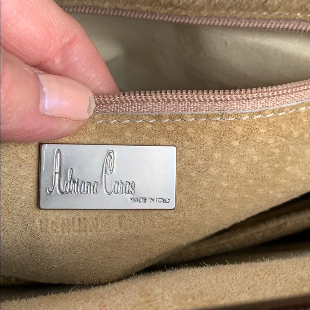 Adriana Caras leather purse - Picture 6 of 6